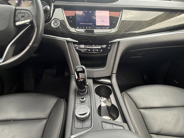 Certified 2022 Cadillac XT6 Premium Luxury w/ LPO, ONYX Package FWD image 3