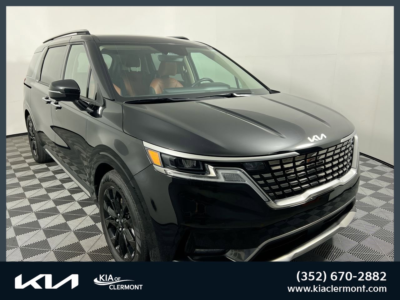 Used 2024 Kia Carnival SX Prestige video 1