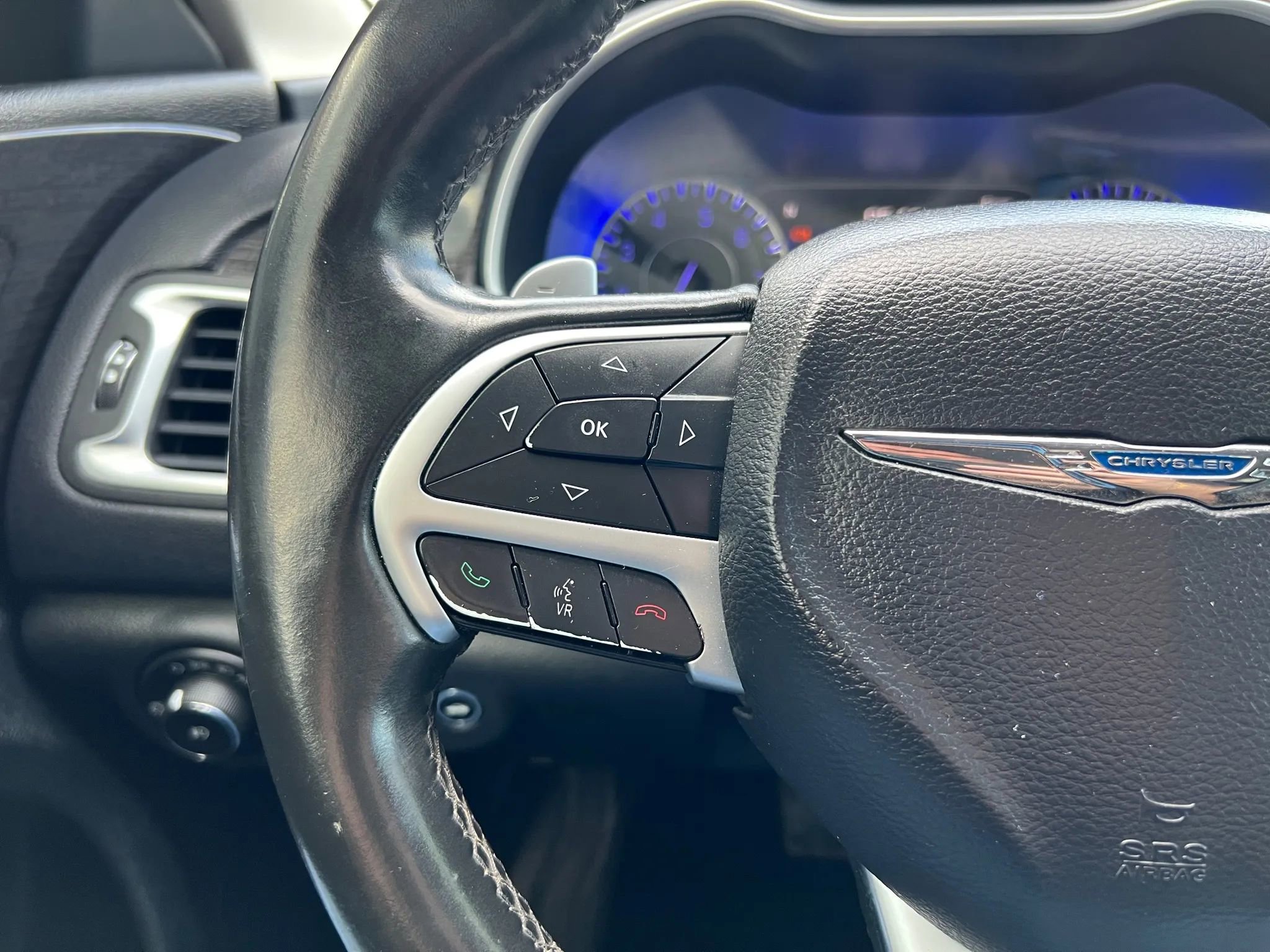 Used 2015 Chrysler 200 C image 22