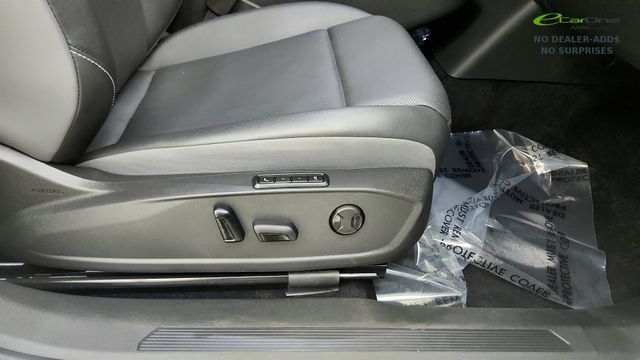 Used 2023 Volkswagen ID.4 Pro S Plus AWD/4WD image 37