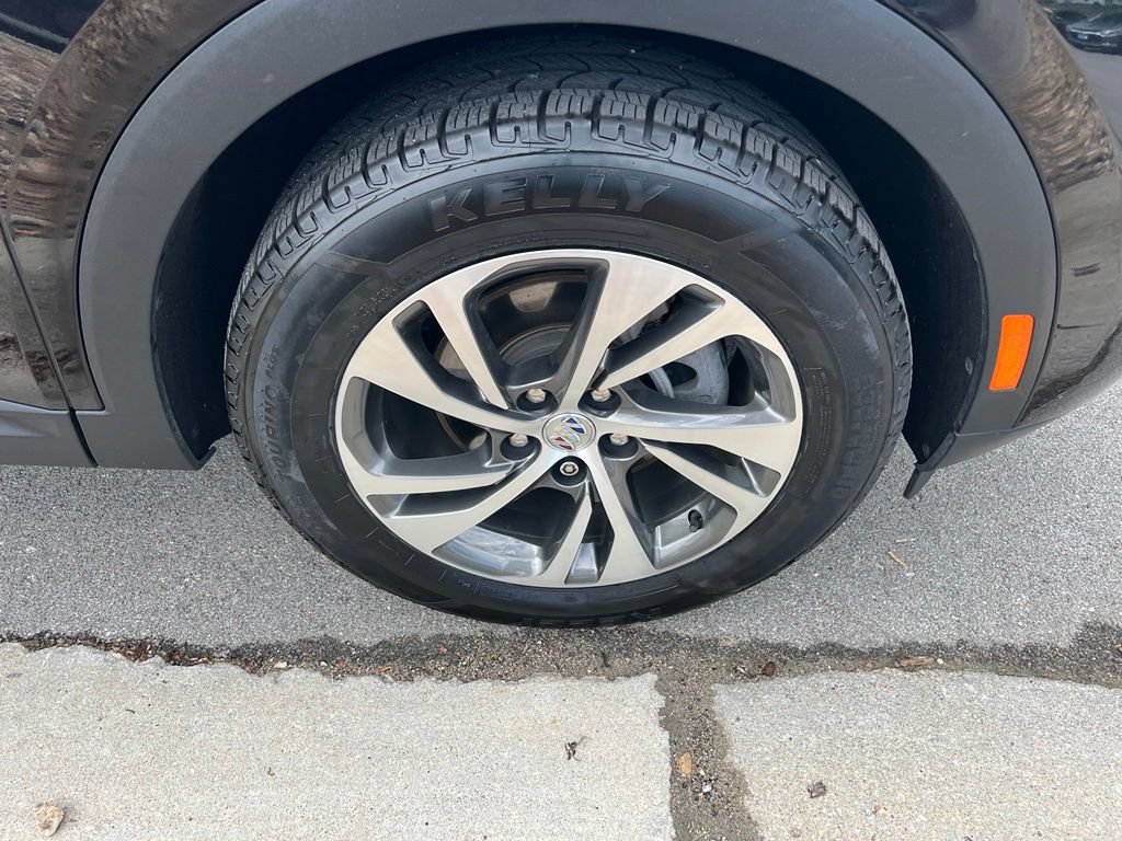 Used 2023 Buick Envision Essence AWD/4WD image 12
