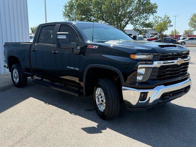 Used 2025 Chevrolet Silverado 2500 LT AWD/4WD image 20