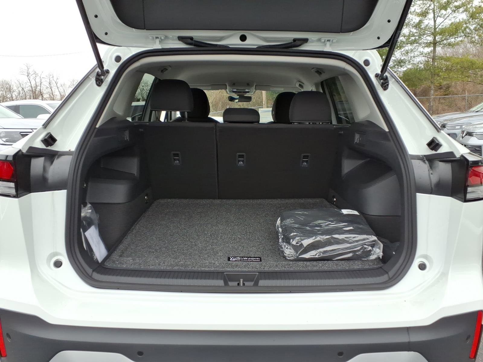 New 2026 Volkswagen Tiguan S AWD/4WD image 8