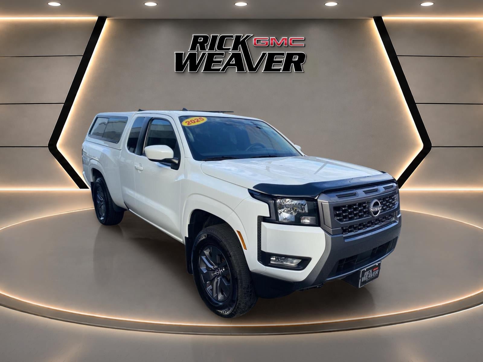 Used 2025 Nissan Frontier SV w/ SV Convenience Package AWD/4WD image 11