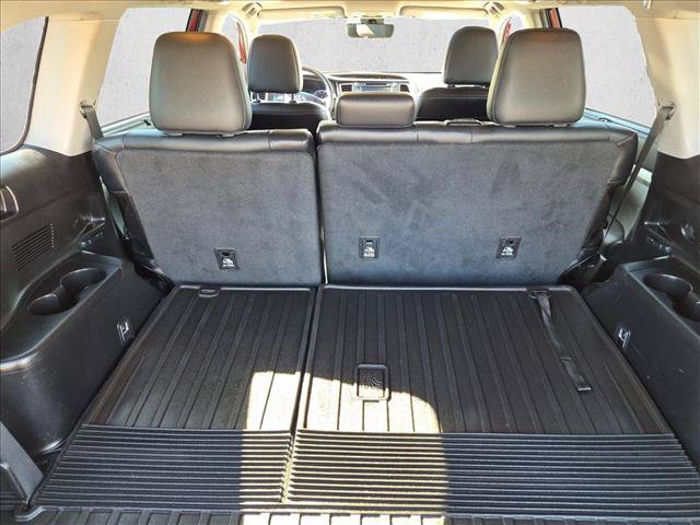 Used 2019 Toyota Highlander XLE AWD/4WD image 6