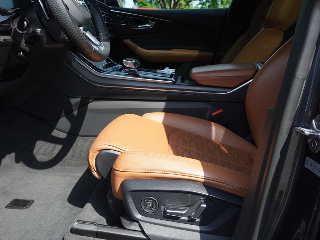 Used 2022 Audi RS Q8 AWD/4WD image 33