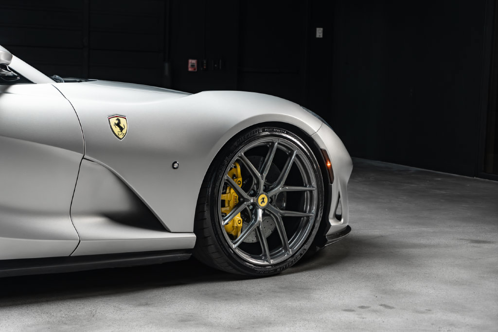 Used 2021 Ferrari 812 GTS RWD image 15