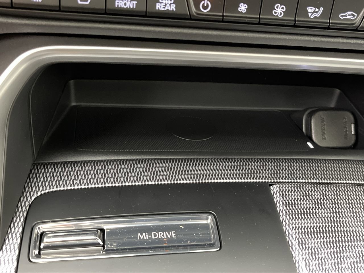 New 2026 MAZDA CX-90 Plug-In Hybrid w/Premium Sport AWD/4WD image 26