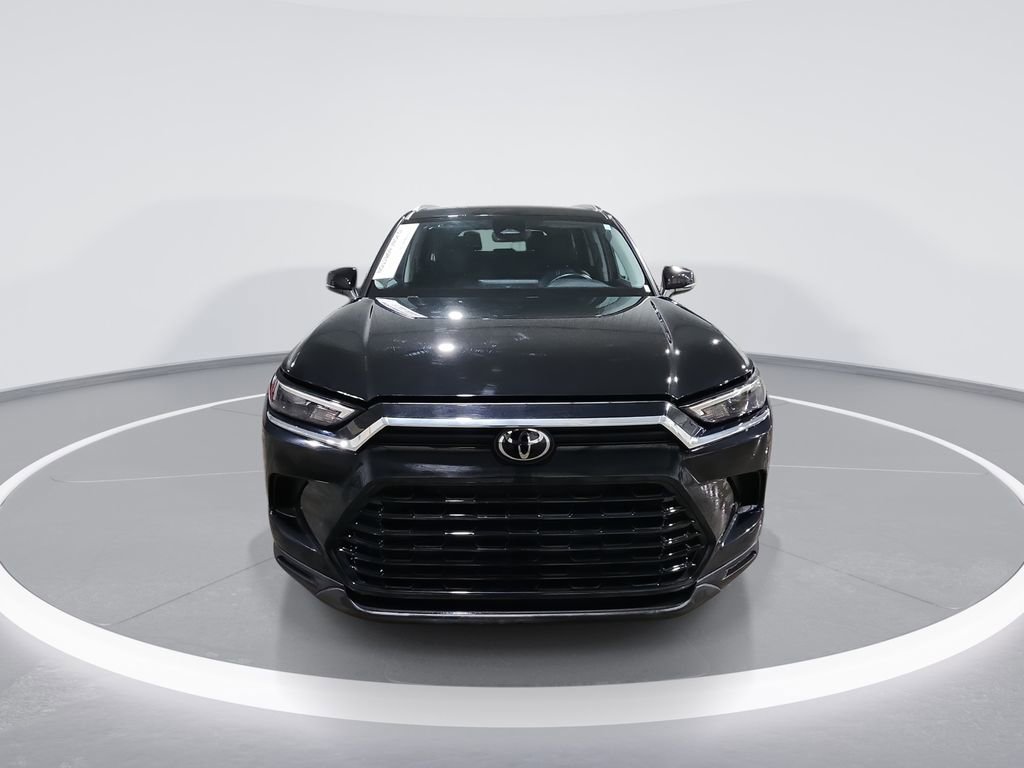 Used 2024 Toyota Grand Highlander XLE image 3