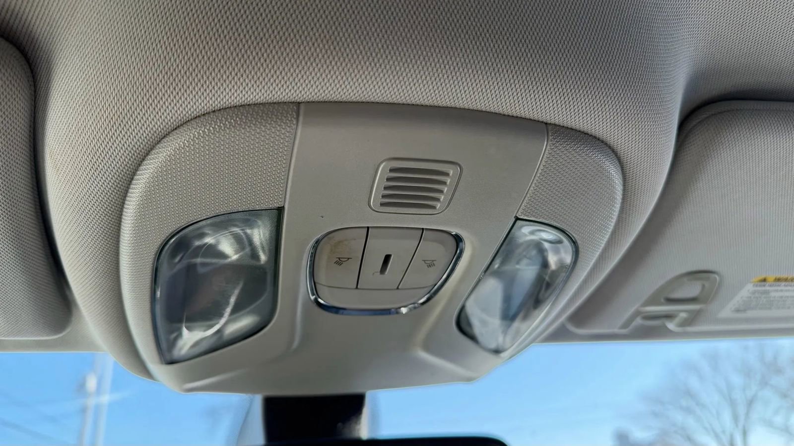 Used 2019 Jeep Compass Latitude w/ Popular Equipment Group image 38