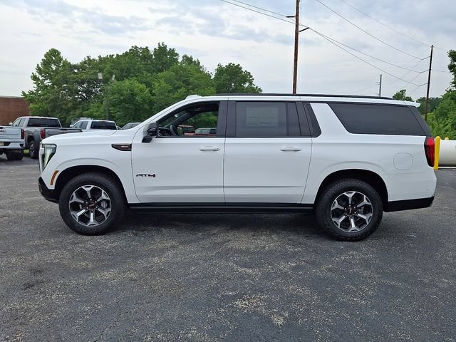 New 2026 GMC Yukon XL AT4 Ultimate w/ LPO, Illumination Package AWD/4WD image 4