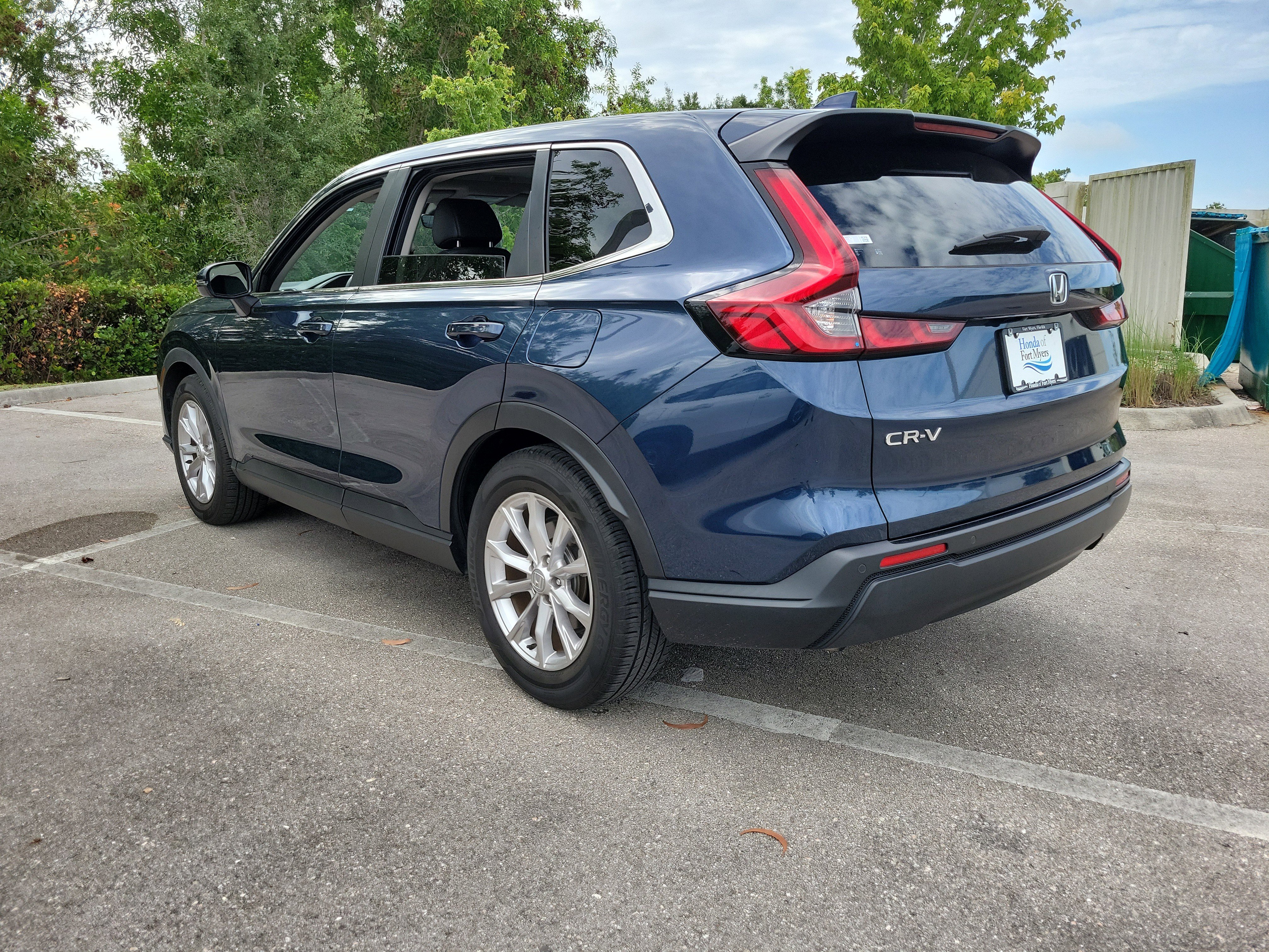 Used 2024 Honda CR-V EX-L image 4