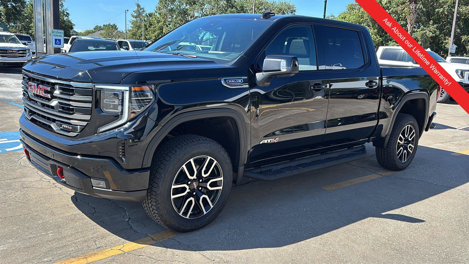 New 2026 GMC Sierra 1500 AT4 w/ AT4 Premium Package AWD/4WD image 3