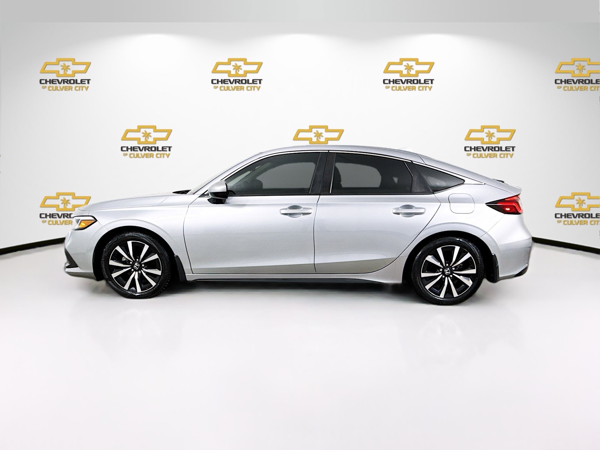 Used 2022 Honda Civic EX-L image 4