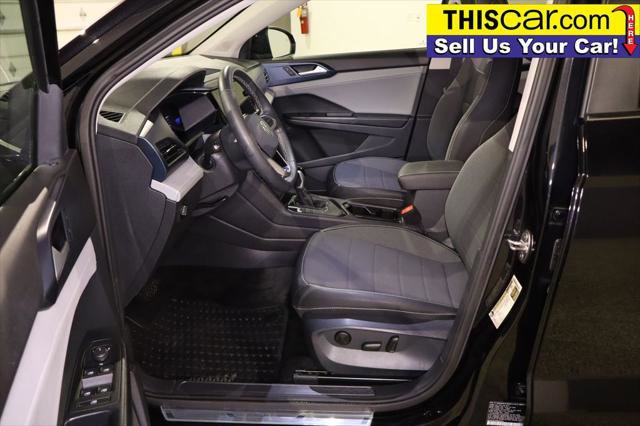 Used 2024 Volkswagen Taos SE FWD image 25