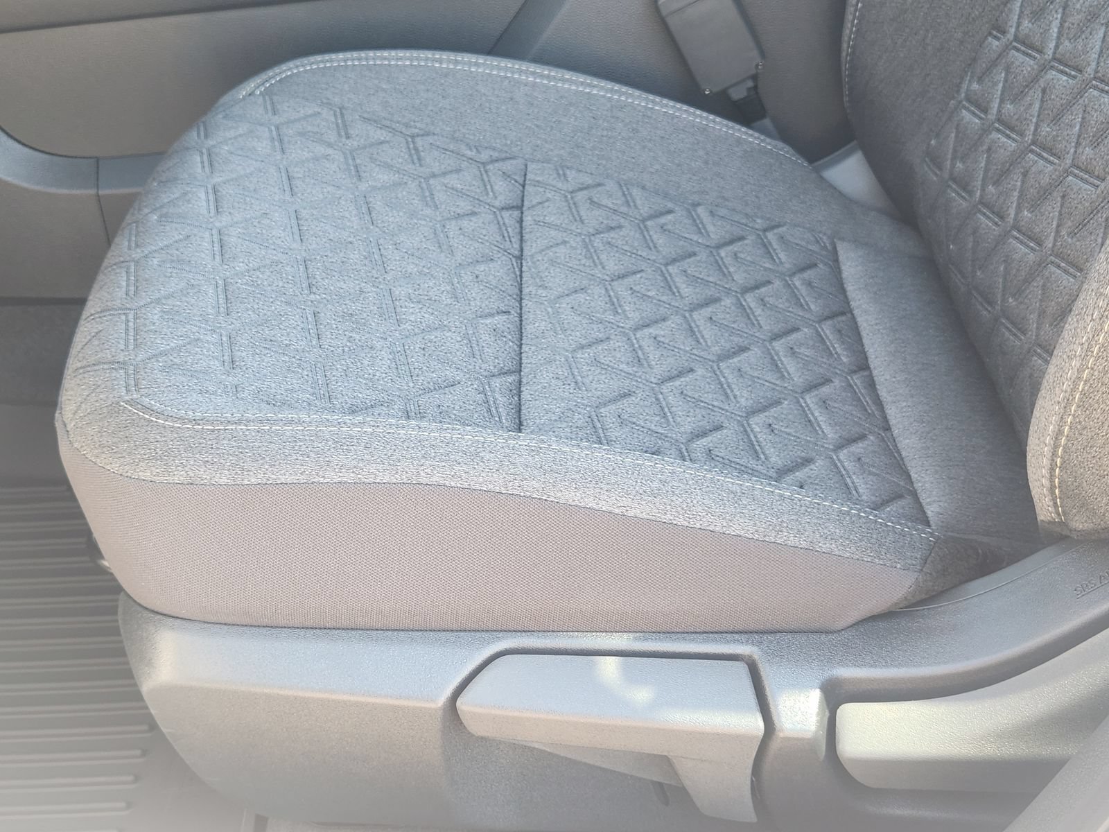 New 2027 Nissan Kicks SV w/ Cold Weather Package FWD image 21