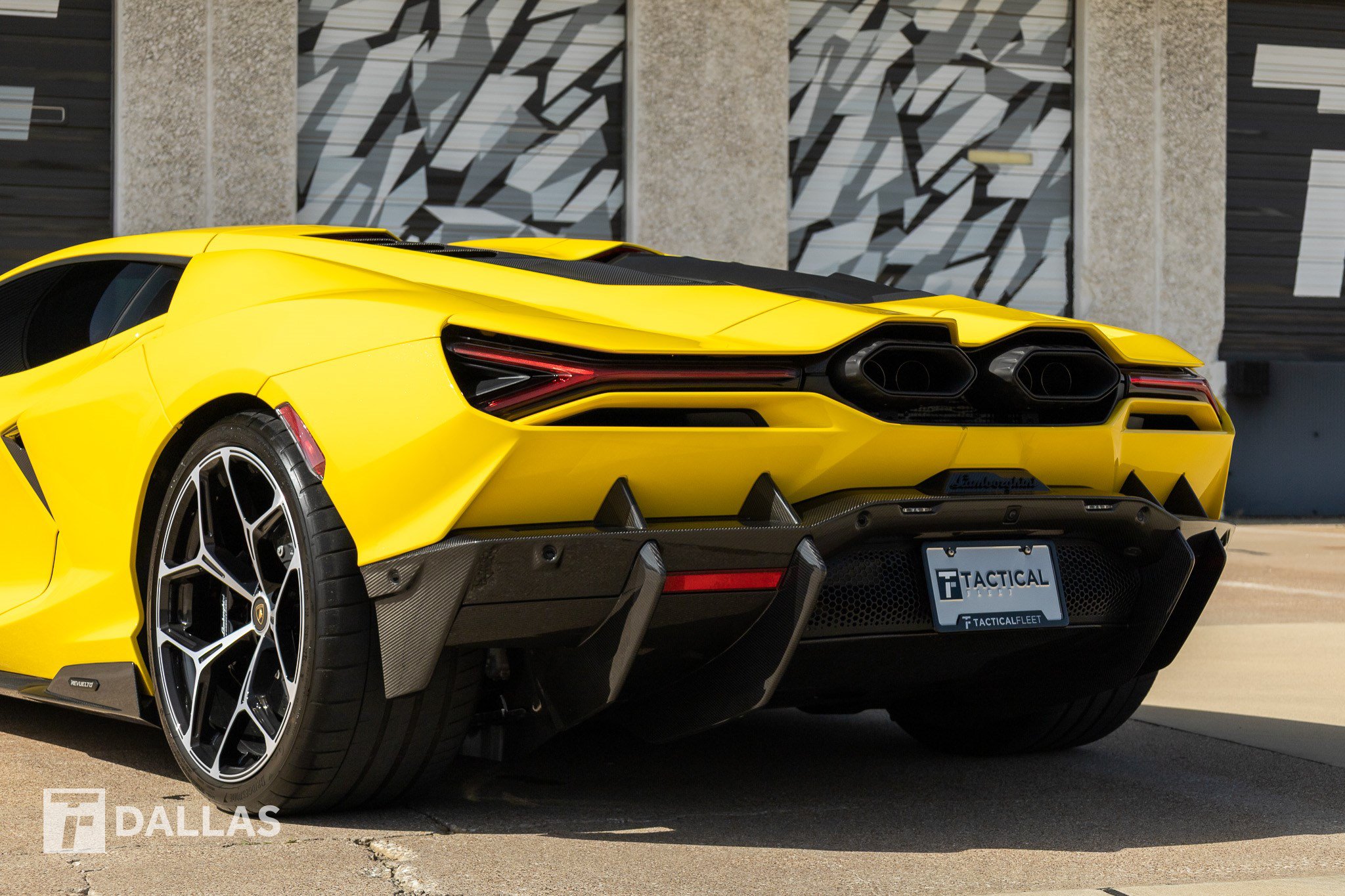 Used 2024 Lamborghini Revuelto AWD/4WD image 12
