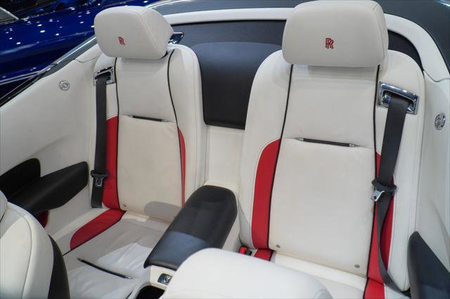 Used 2017 Rolls-Royce Dawn Standard image 28