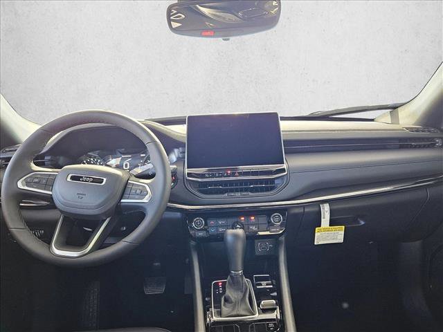 New 2026 Jeep Compass Latitude image 15