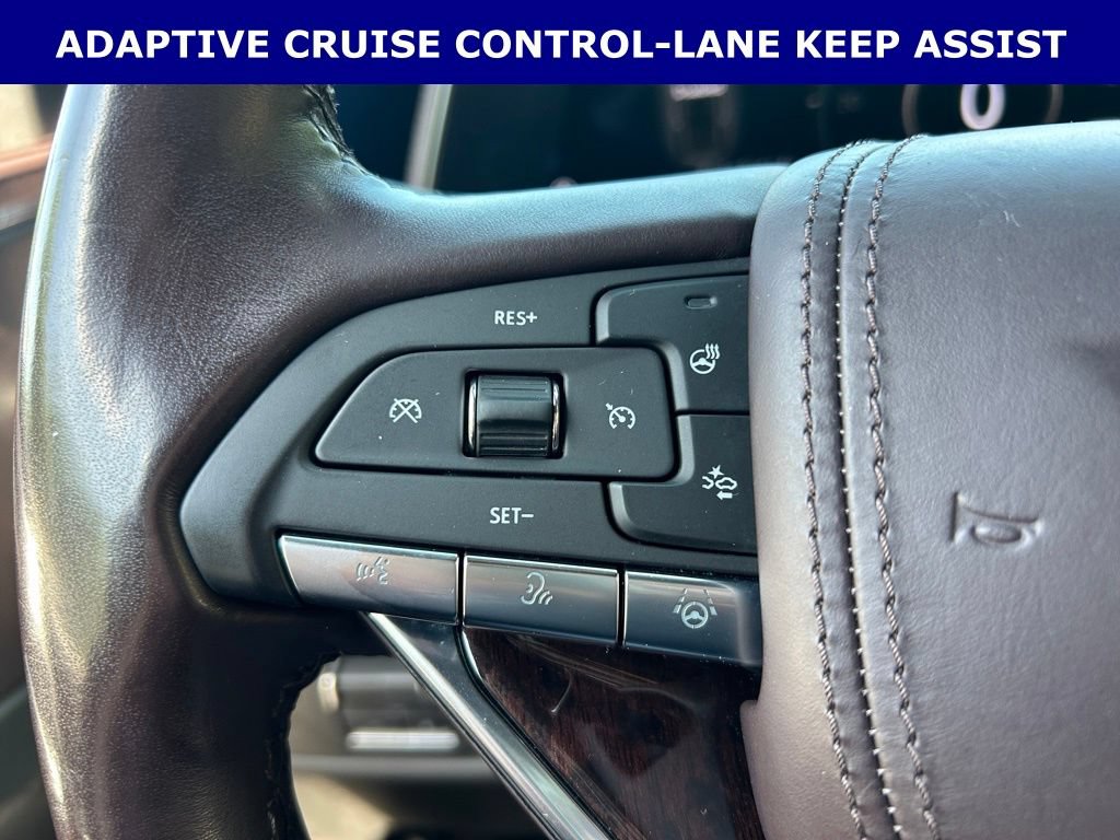 Used 2022 Cadillac Escalade Premium Luxury Platinum RWD image 18