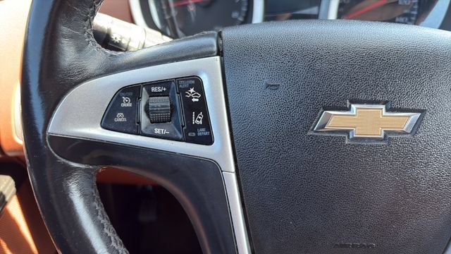 Used 2017 Chevrolet Equinox Premier w/ Enhanced Convenience Package AWD/4WD image 9