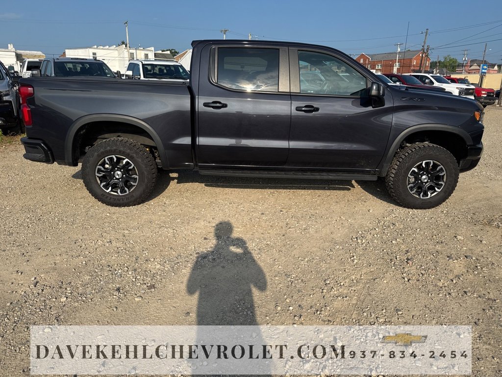 Used 2023 Chevrolet Silverado 1500 ZR2 image 7