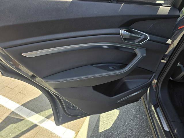 Used 2024 Audi Q8 e-tron Prestige w/ Prestige Package image 20