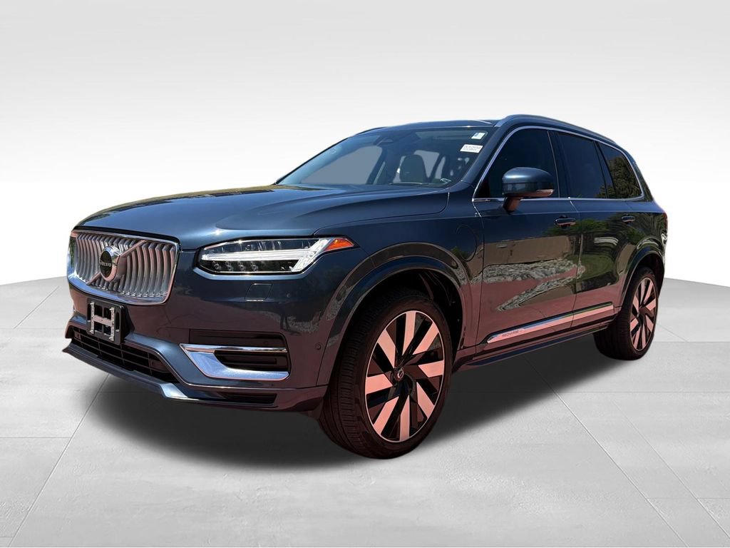 Used 2023 Volvo XC90 T8 Ultimate w/ Lounge Package AWD/4WD image 5
