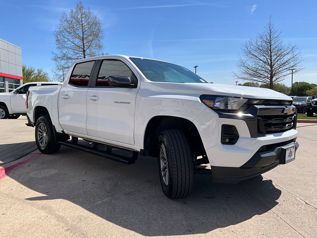 Used 2024 Chevrolet Colorado LT w/ LT Convenience Package II image 5