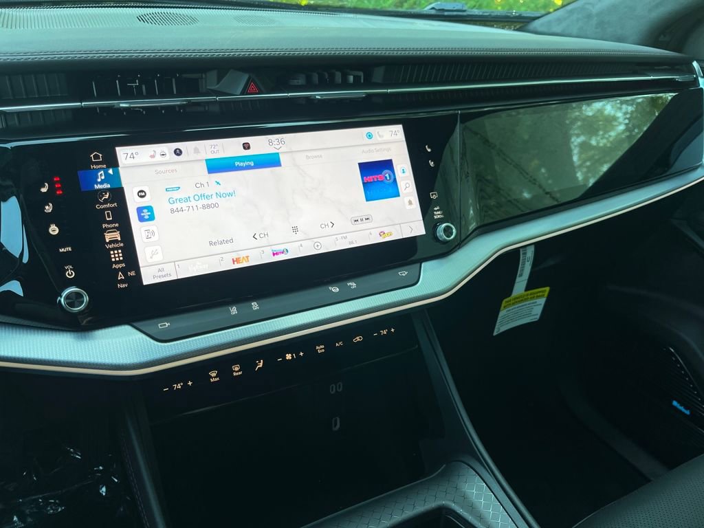 New 2025 Jeep Wagoneer S Launch Edition image 13