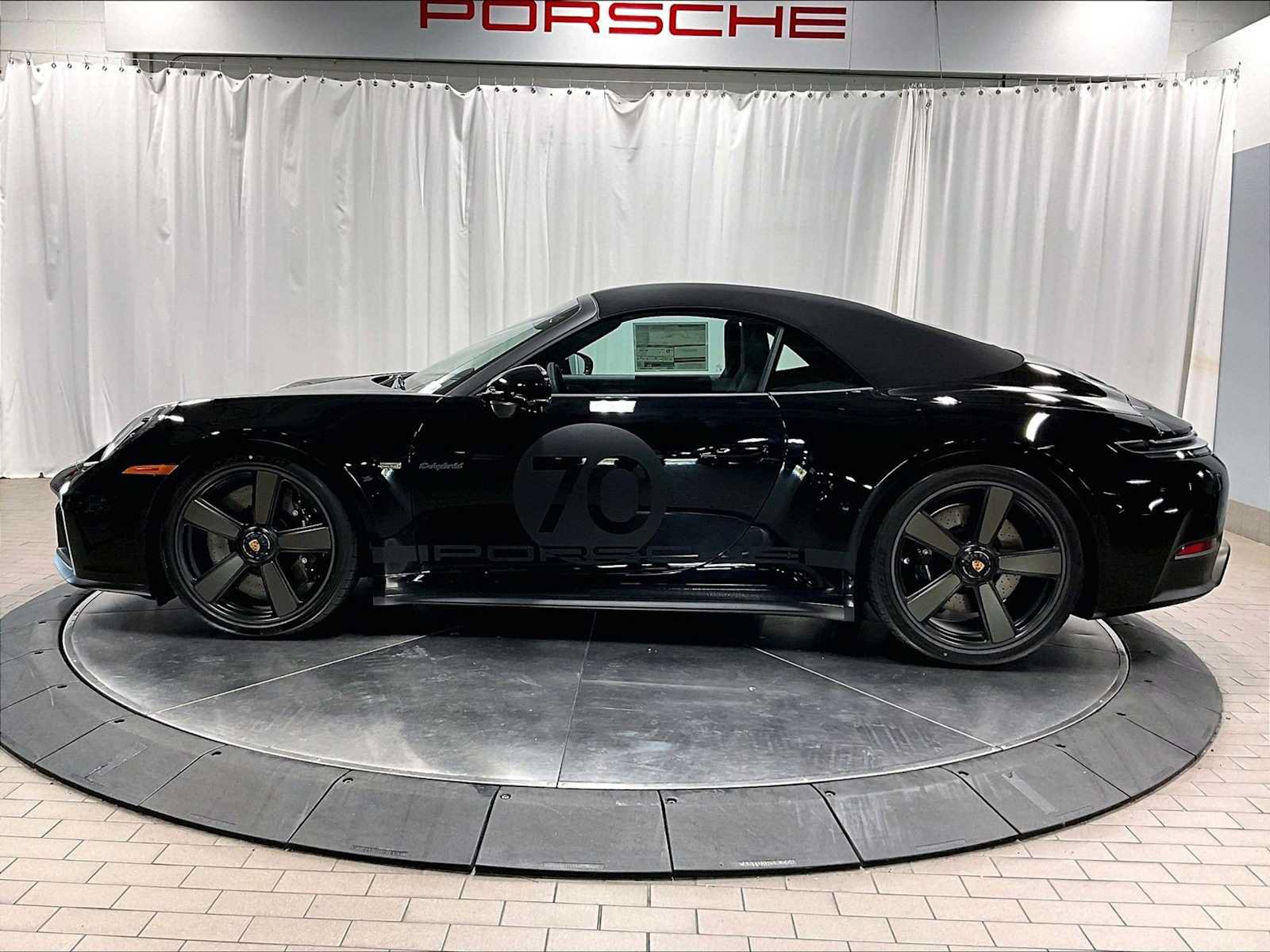 New 2026 Porsche 911 GTS RWD image 2