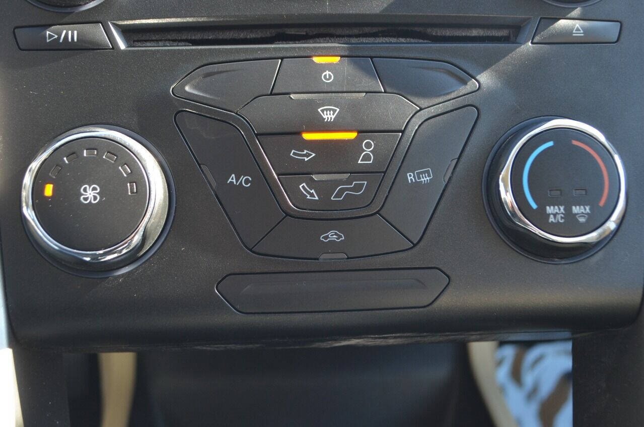 Used 2013 Ford Fusion SE image 37