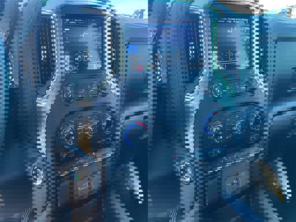 Used 2021 Chevrolet Silverado 1500 RST image 29