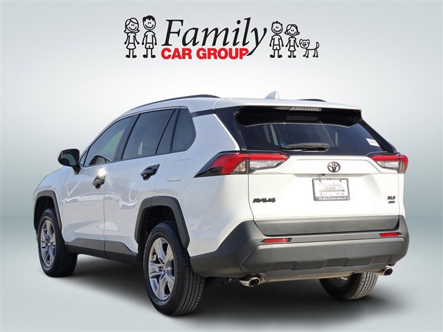 Used 2025 Toyota RAV4 XLE image 3