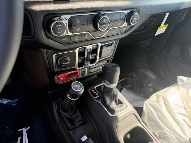 New 2026 Jeep Gladiator Sport AWD/4WD image 21