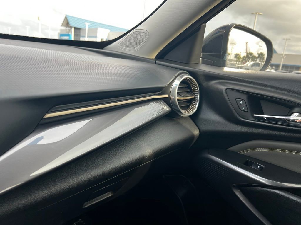 Used 2025 Chevrolet Trax ACTIV w/ Driver Confidence Package image 30