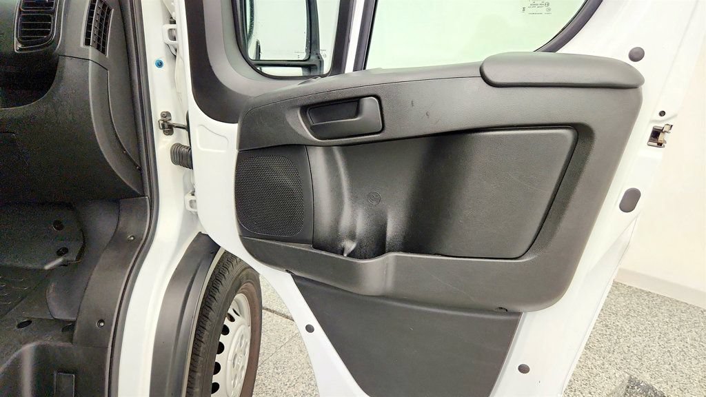 Used 2025 RAM ProMaster 2500 w/ U-Haul Equipment Group FWD image 26