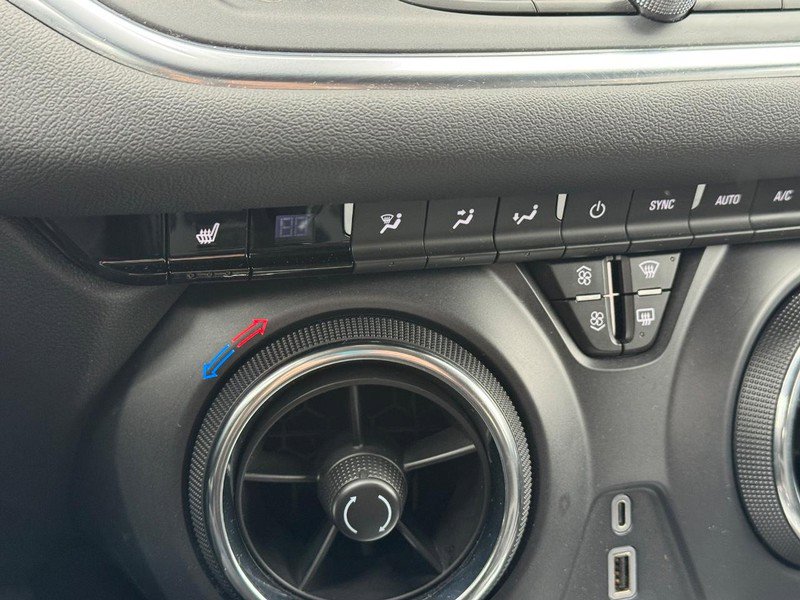 Certified 2024 Chevrolet Blazer LT w/ Convenience Package image 20