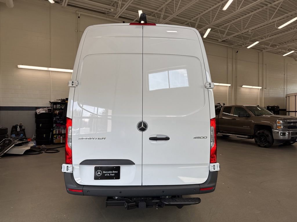 New 2025 Mercedes-Benz Sprinter 4500 image 4