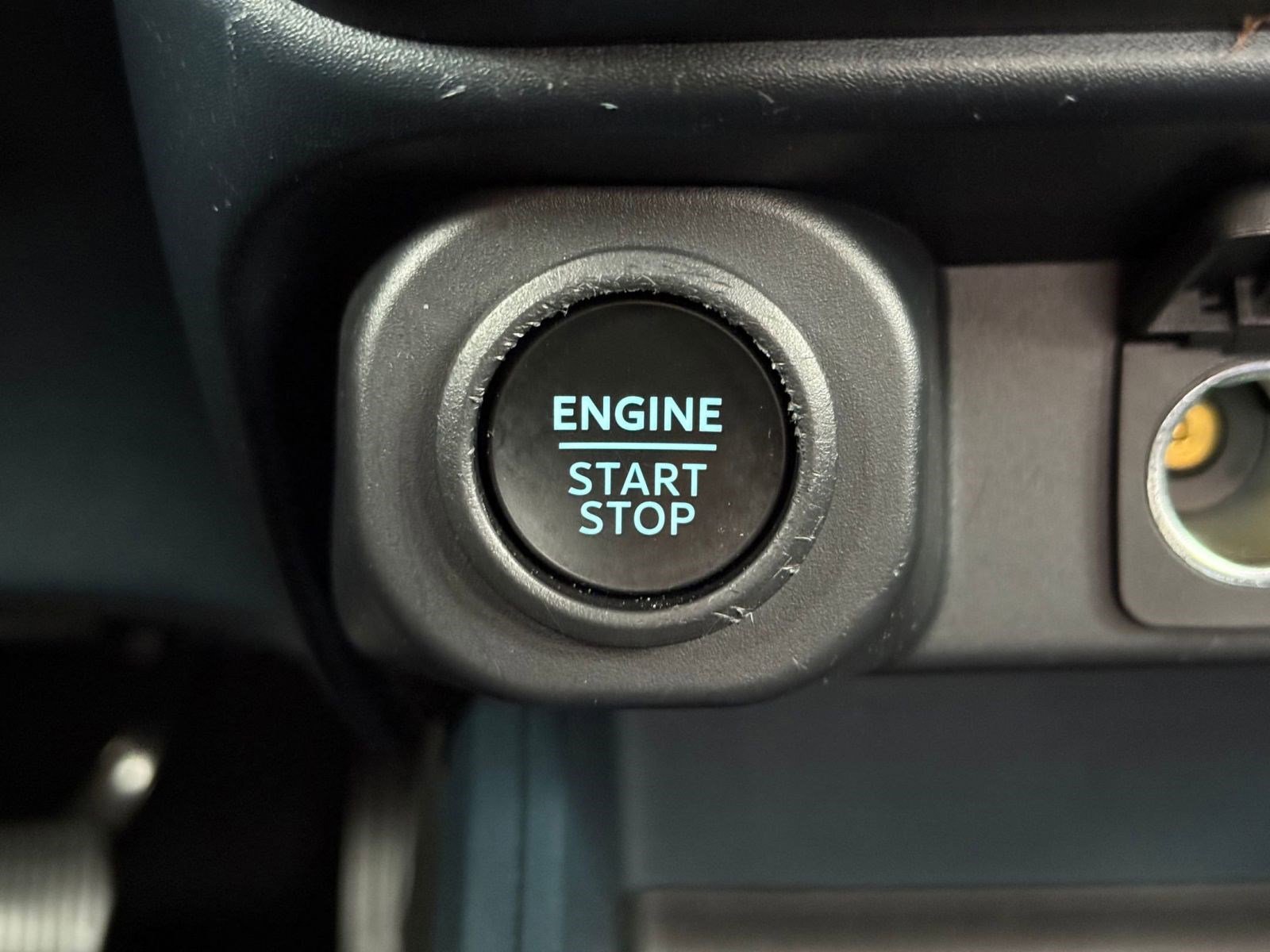 Used 2024 Ford Maverick Lariat w/ Black Appearance Package FWD image 28