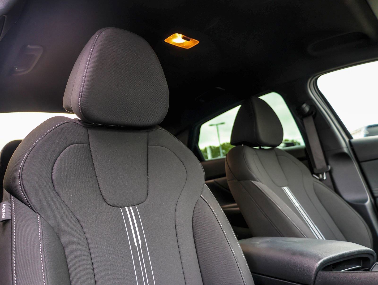 Used 2025 Hyundai Elantra SEL FWD image 9