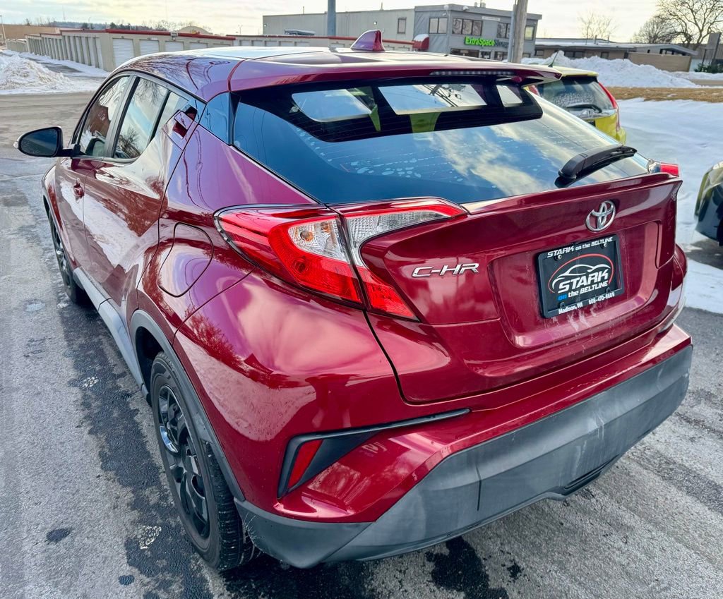 Used 2019 Toyota C-HR LE image 5