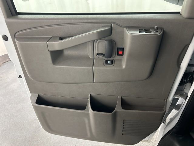 Used 2024 Chevrolet Express 2500 Work Van w/ Driver Convenience Package image 12