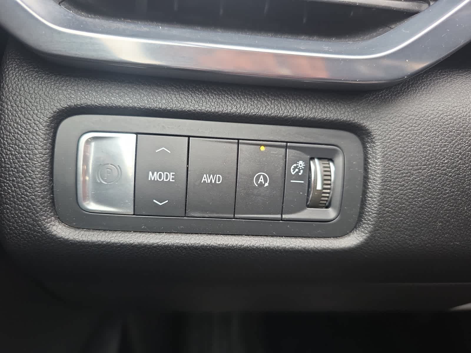 Used 2024 GMC Acadia AT4 AWD/4WD image 23