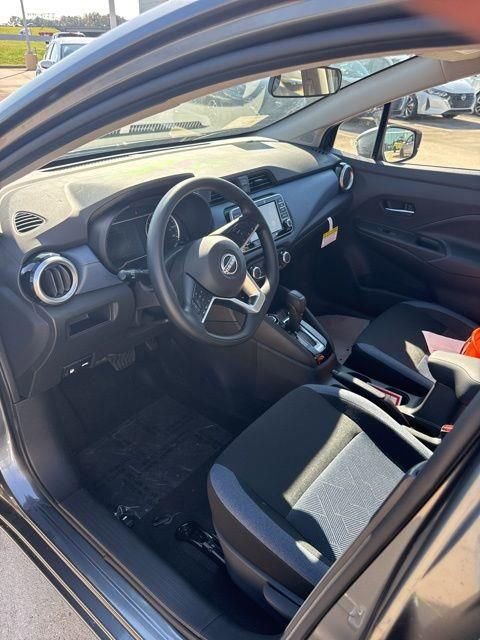 New 2025 Nissan Versa SV w/ Trunk Package FWD image 11