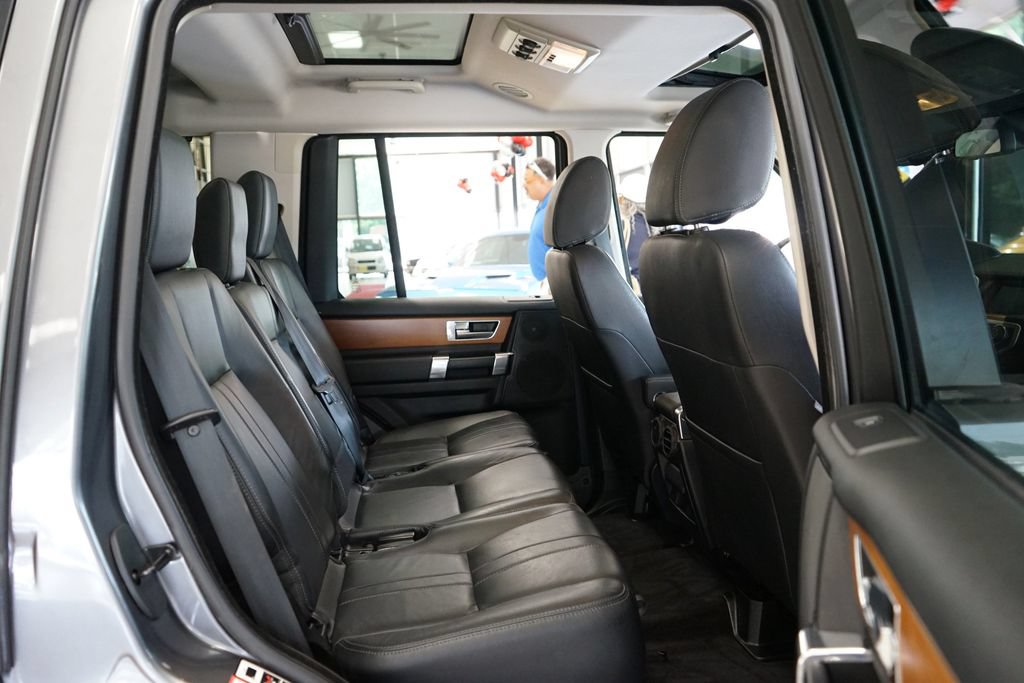 Used 2015 Land Rover LR4 HSE AWD/4WD image 15