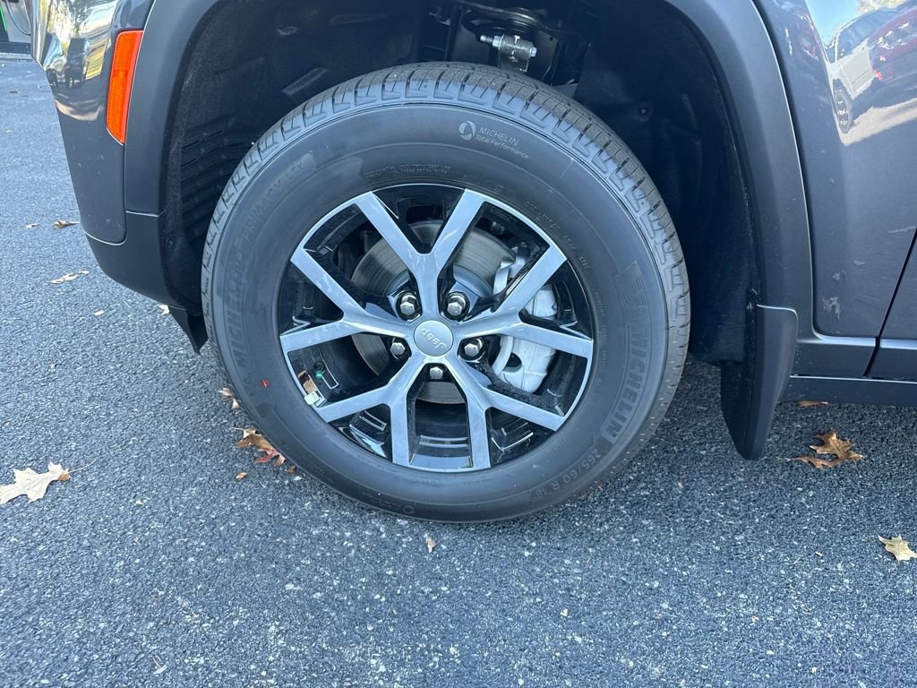 New 2025 Jeep Grand Cherokee L Laredo w/ Luxury Tech Group I image 24