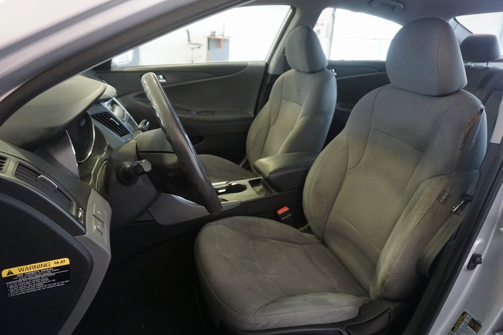 Used 2013 Hyundai Sonata GLS image 13
