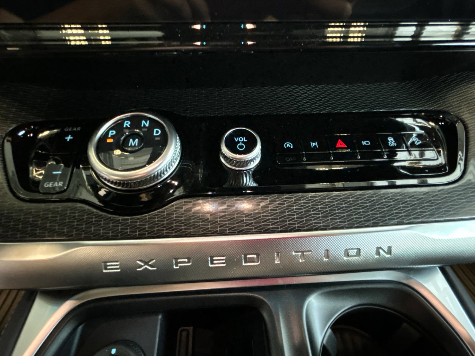 New 2027 Ford Expedition Max Platinum w/ Stealth Appearance Package AWD/4WD image 33