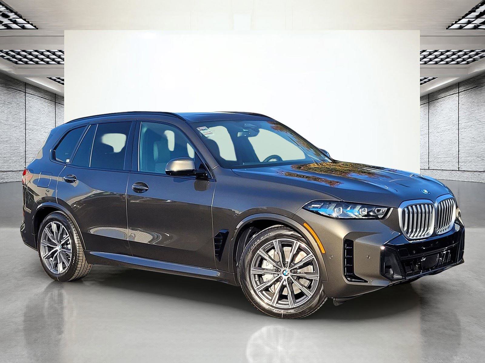 New 2026 BMW X5 xDrive50e w/ M Sport Package AWD/4WD image 2
